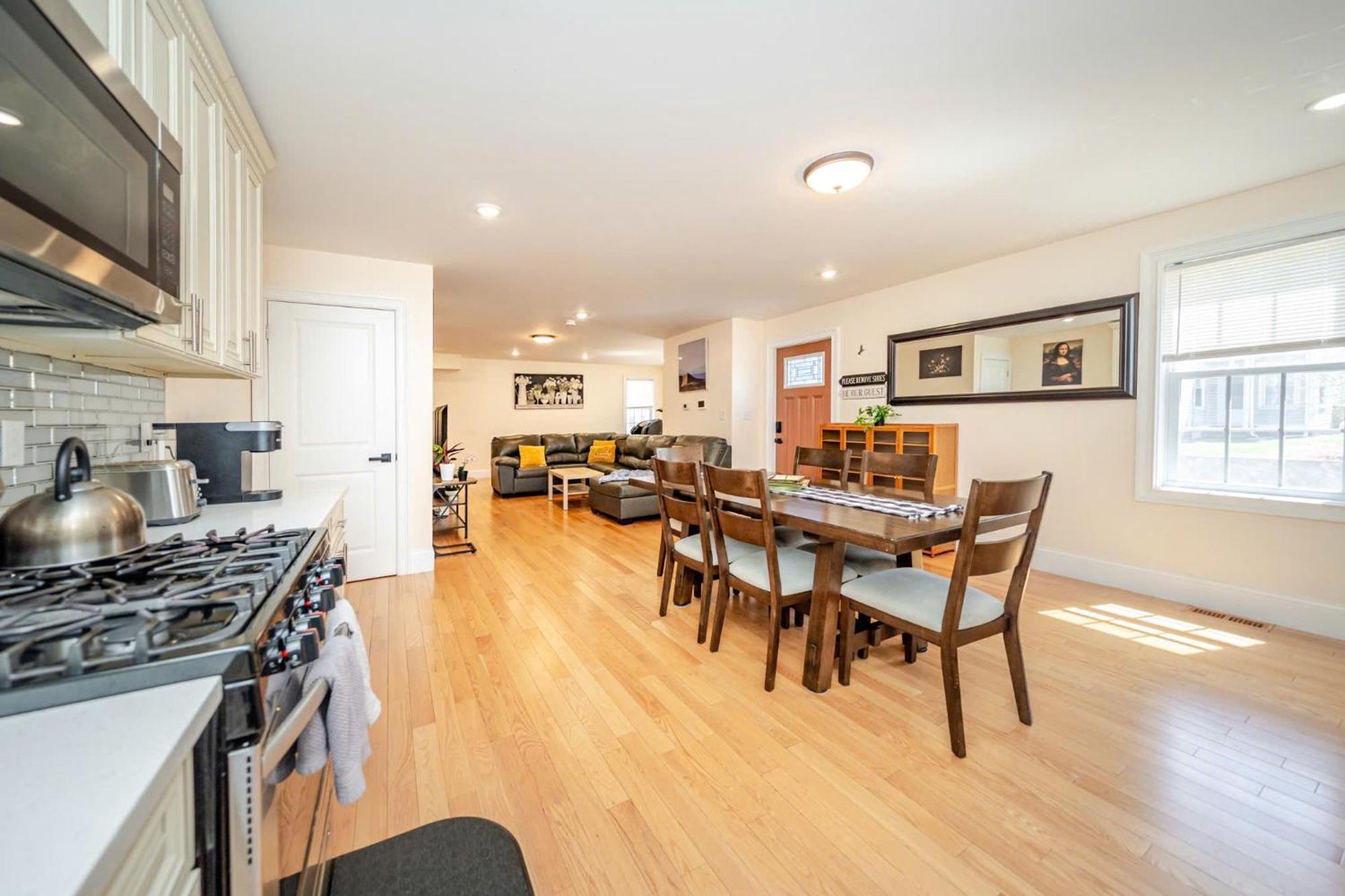 37 - 3Br Quincy - Cozy Townhouse Near Blue Hills Apartment Exterior photo